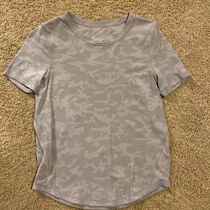 Lululemon Shirt Gray Camo